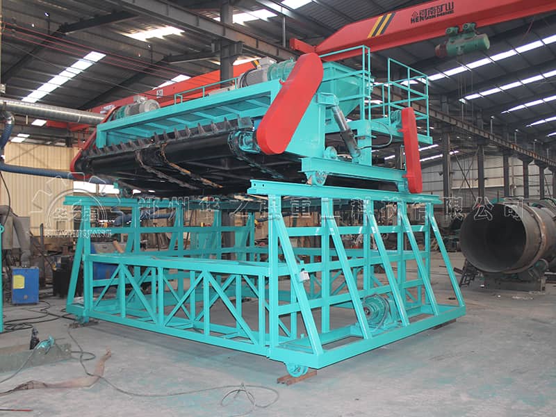 正確選擇有機(jī)肥翻堆機(jī)的方法